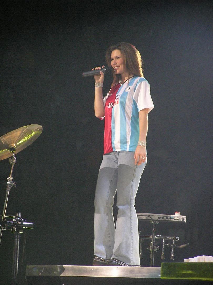 Tommy's 1 SHANIA TWAIN SuperSite UP! World Tour Concert Pics High Quality